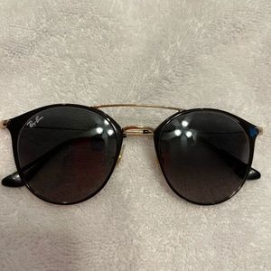 Ray Ban Erika sunglasses